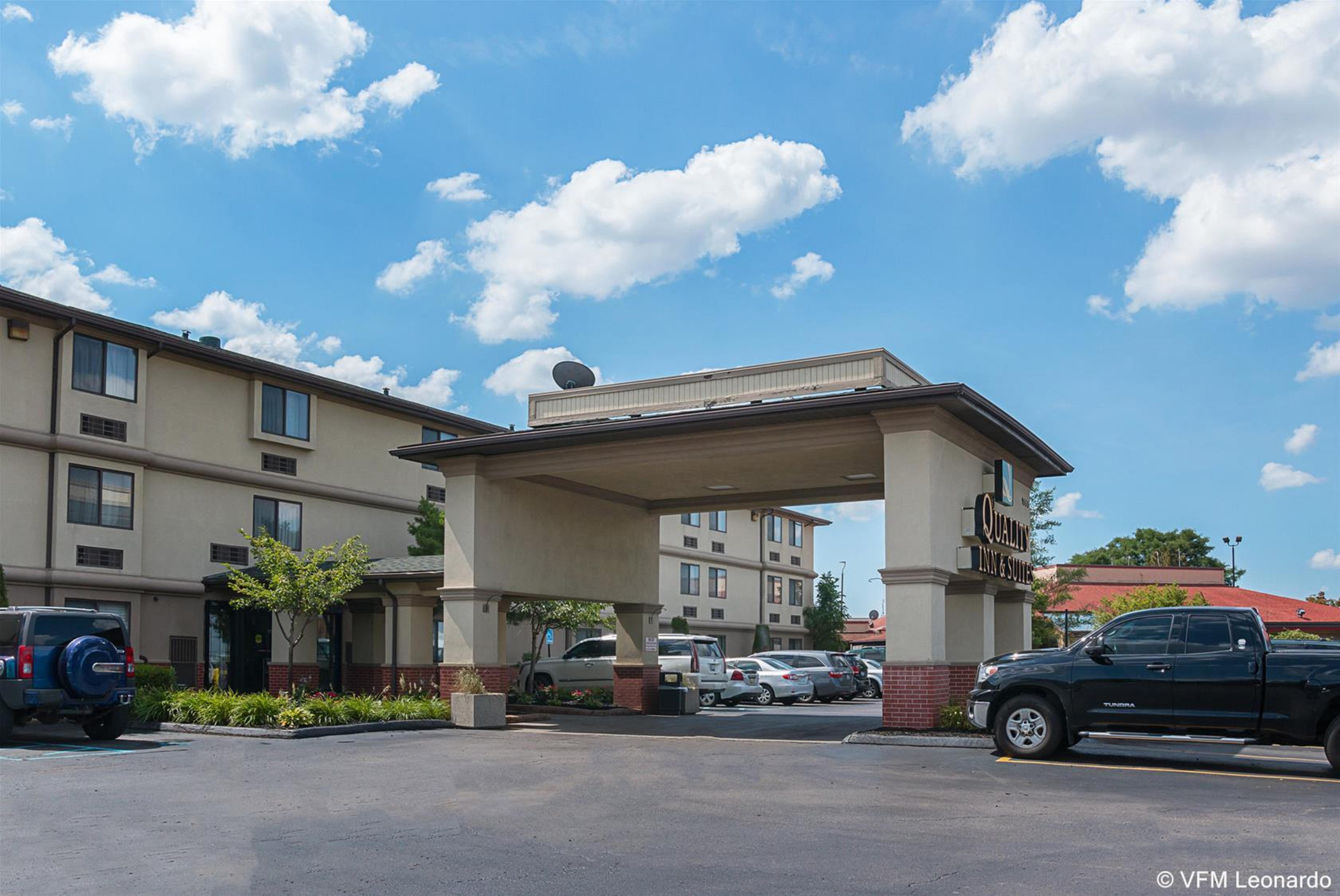 Quality Inn & Suites Detroit Metro Airport Ром'юлус Екстер'єр фото