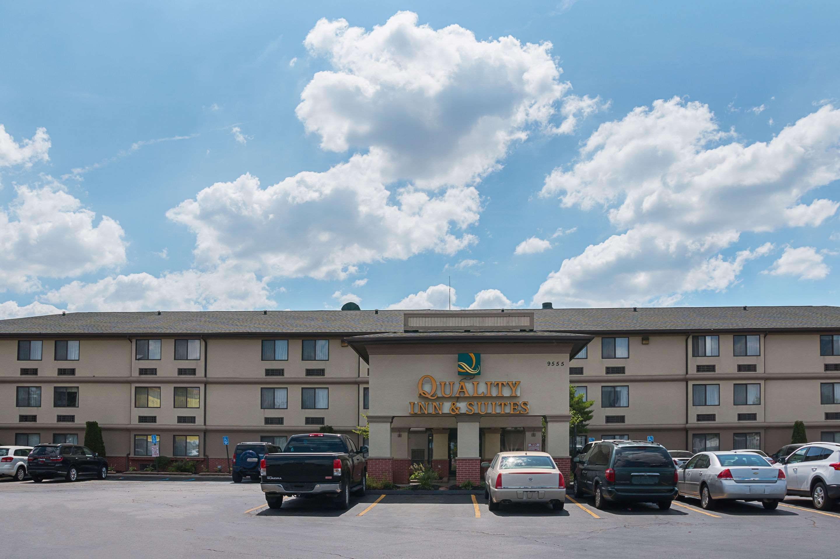 Quality Inn & Suites Detroit Metro Airport Ром'юлус Екстер'єр фото